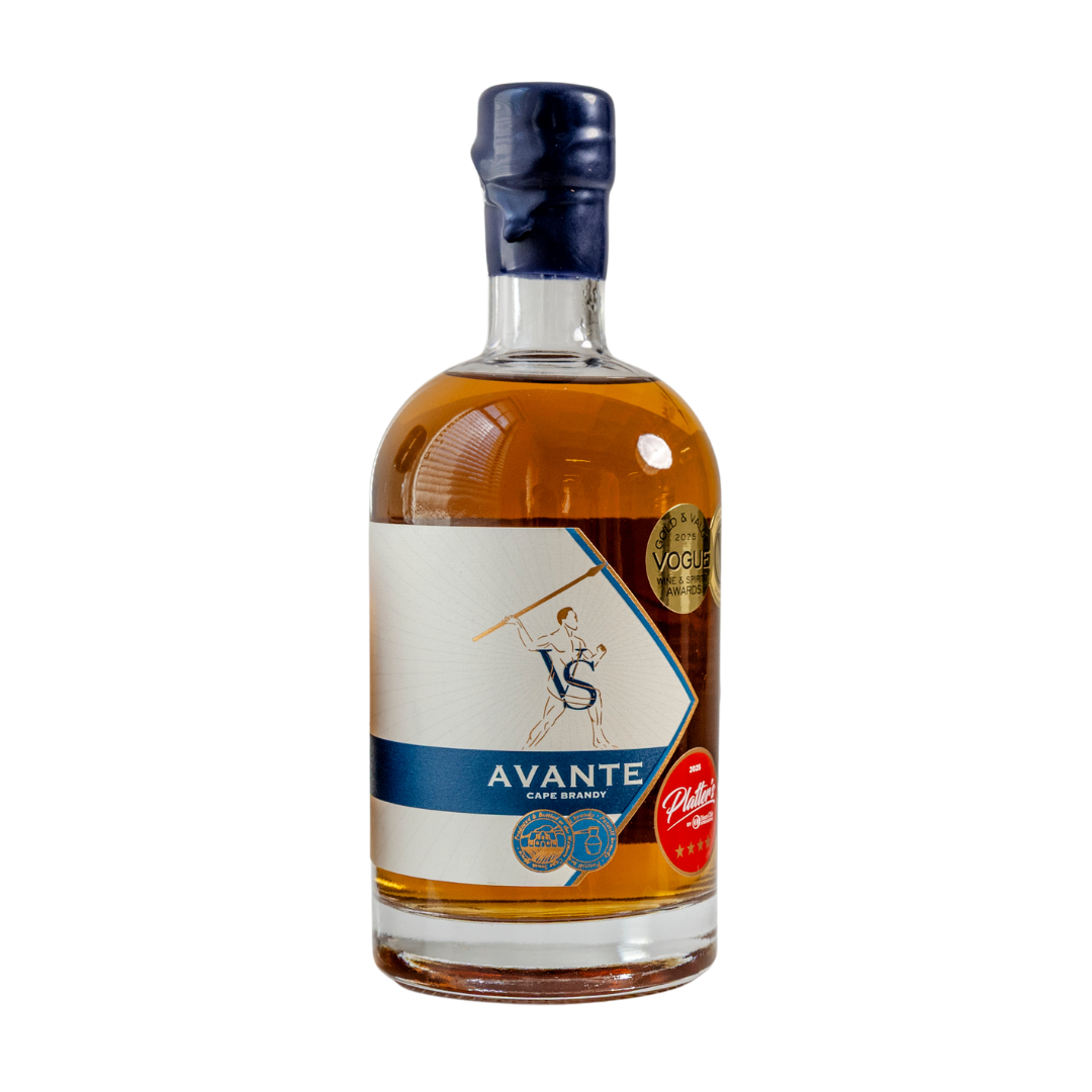 Avante Brandy VS Bottle Front View with platter award